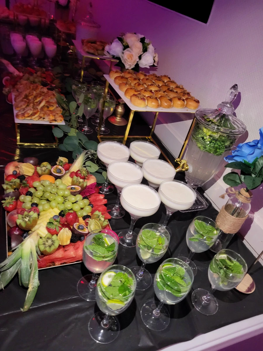 Buffets & cocktails